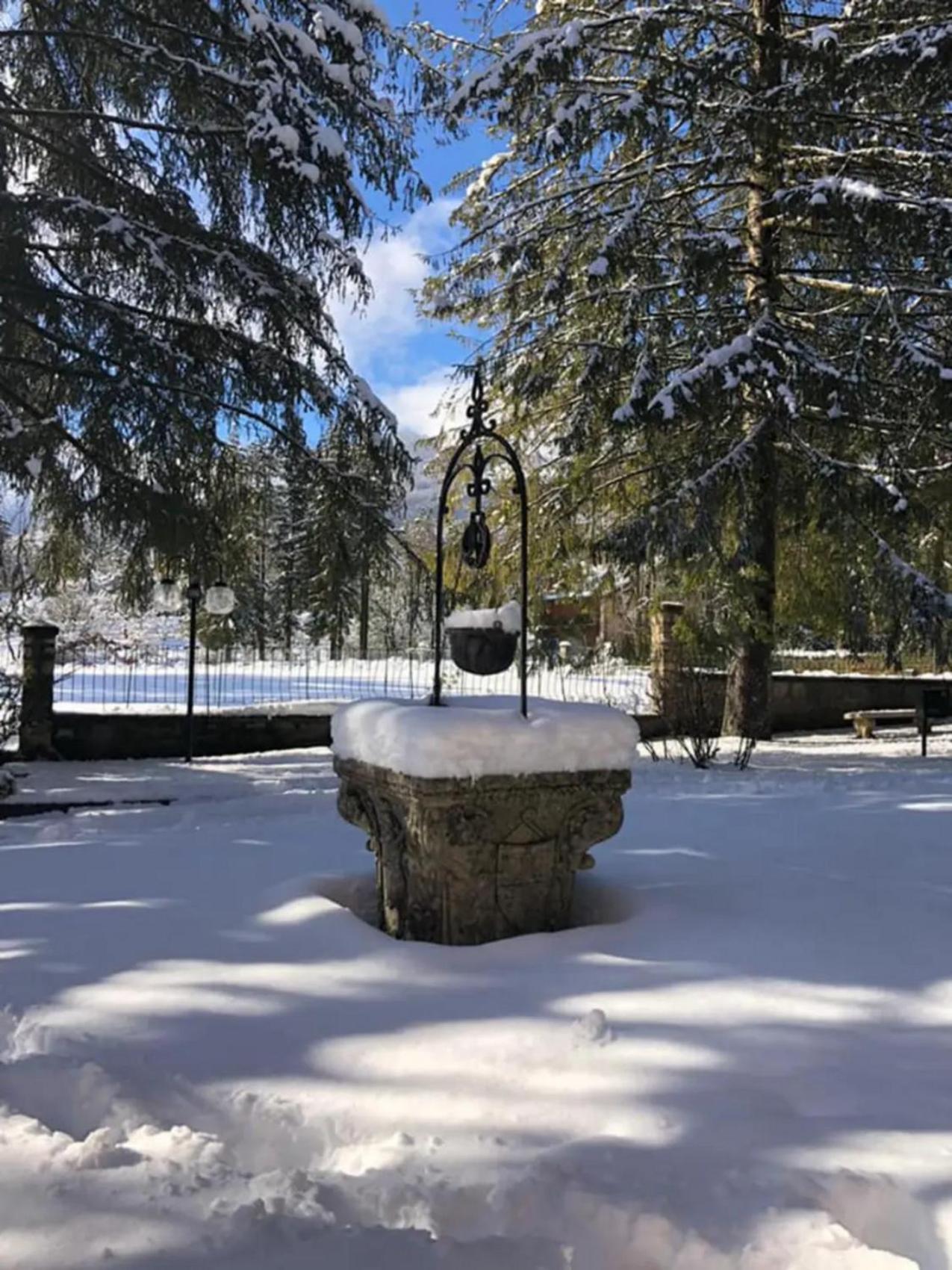 Lh Albergo Il Picchio Pescasseroli Buitenkant foto