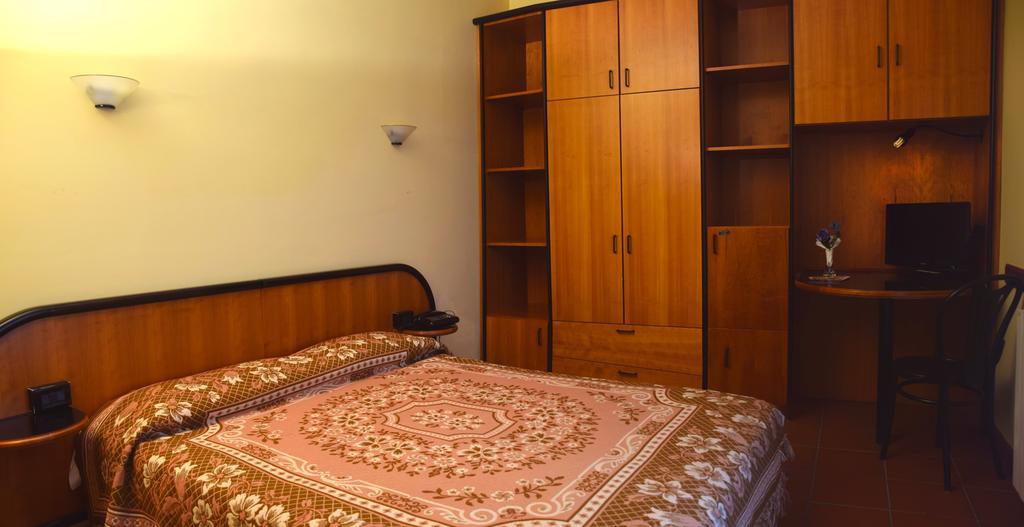 Lh Albergo Il Picchio Pescasseroli Kamer foto